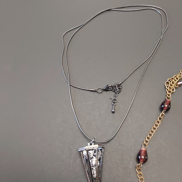 Bundle 3 necklaces - Picture 3 of 9